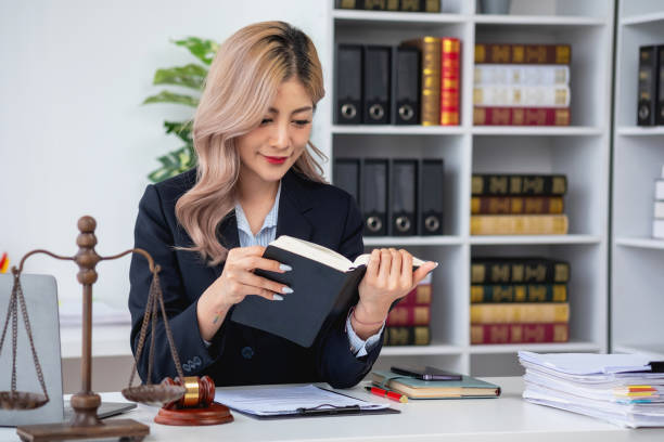 Cómo Empezar con Cursos de Asistente Legal: Guía Práctica para Futuros Profesionales del Derecho