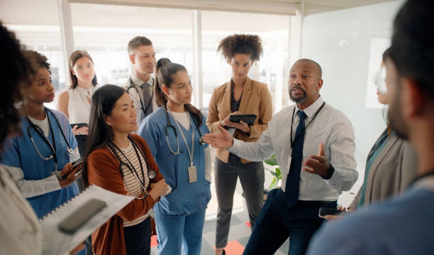 Cursos de Gestión Hospitalaria: Un Camino hacia el Liderazgo en el Sector Salud