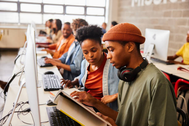 Escuelas en Línea: Educación Flexible para los Estudiantes de Hoy